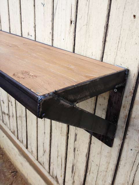 horace bar stool detail