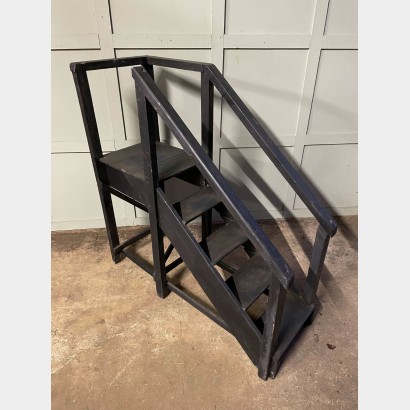 1930s painted pine rostrum steps | Metroretro